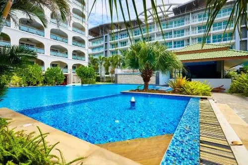 Tudor Court by Fantasea Beach - Паттайя