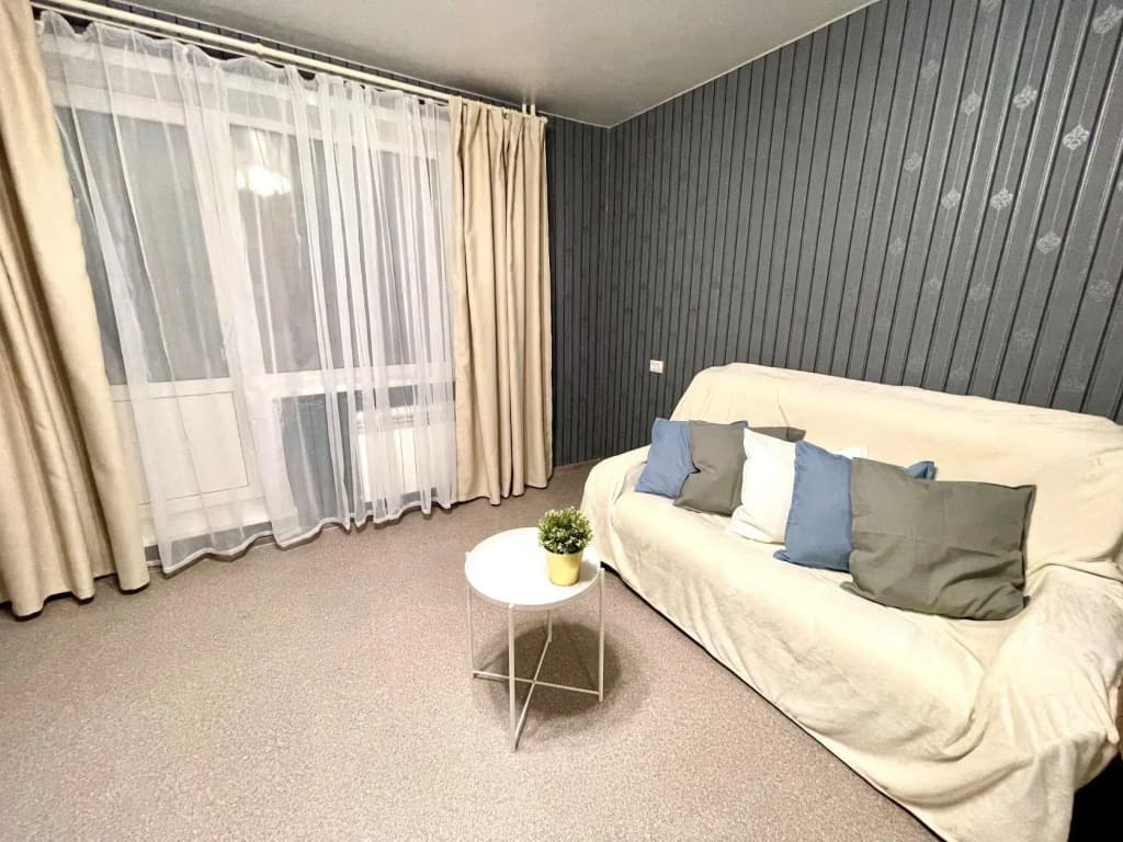 Home Hotel (Хоум Отель) на Есенина - Прокопьевск
