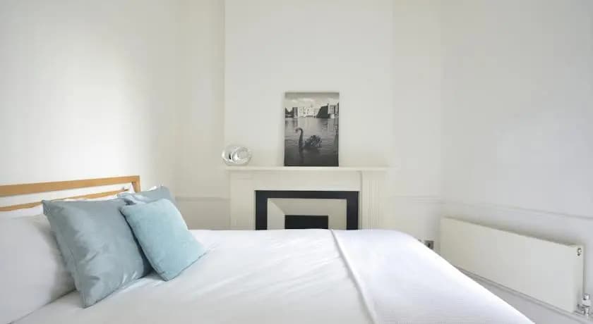 Uber London Charles Dickens House - Лондон