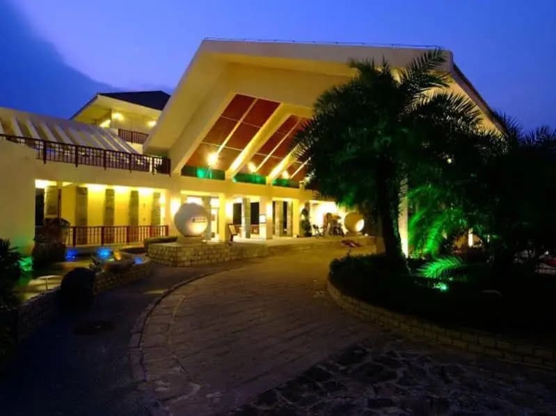 Huandao Beach Hotel - Санья