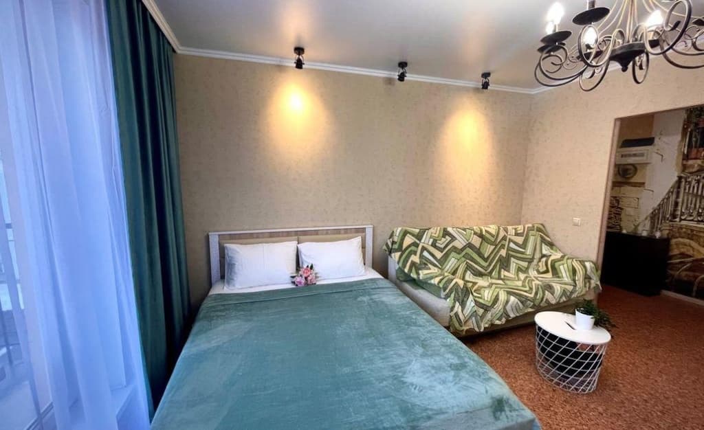 Home Hotel On Stroiteley 79 - Прокопьевск