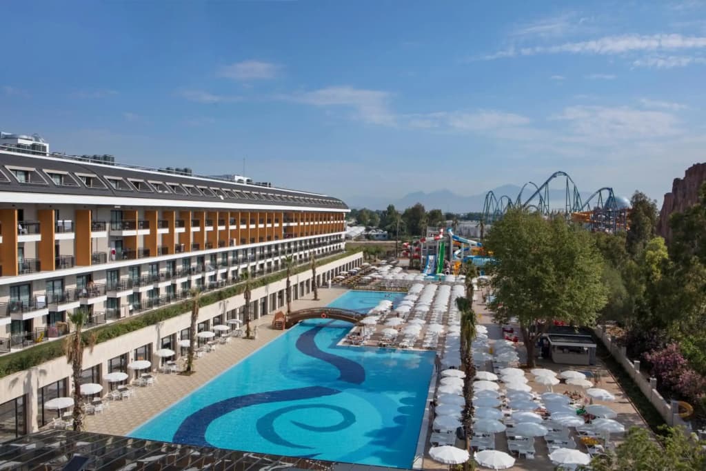 Курортный отель Aydinbey Queen's Palace & Spa - Ultra All Inclusive - Кадрие