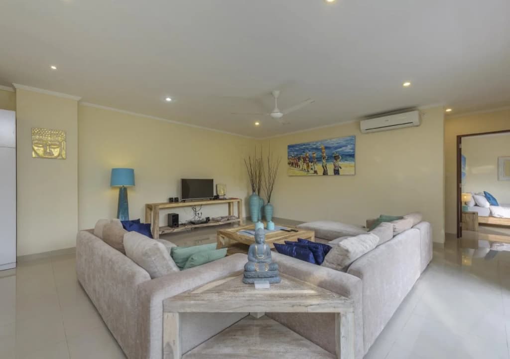Villa Tepi Sungai - Кута