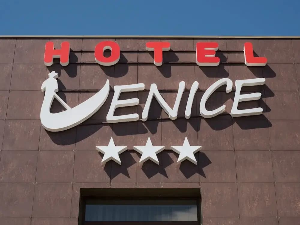 Hotel Venice - Челябинск