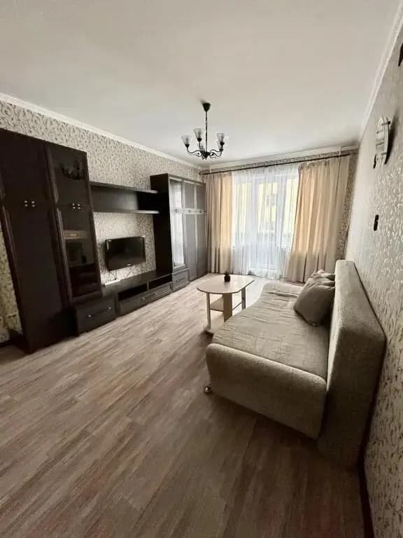 Home Hotel On Stroiteley - Междуреченск