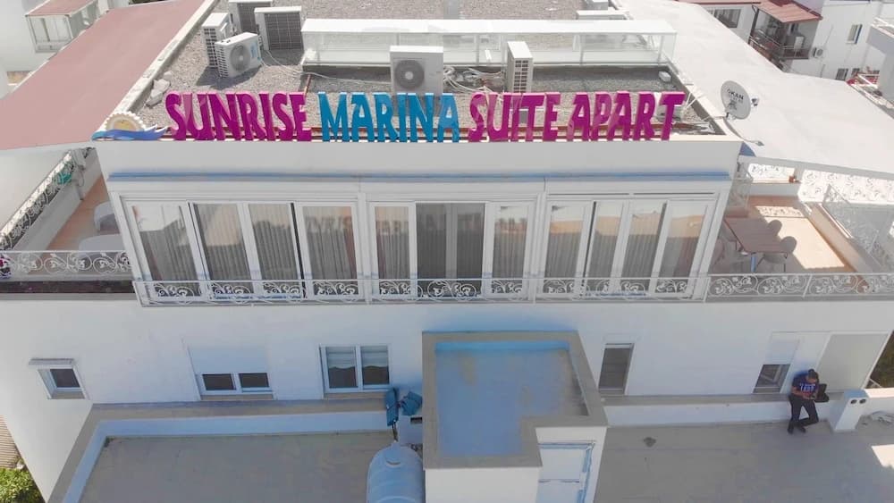 Sunrise Marina Suit Apart - Тургутрейс