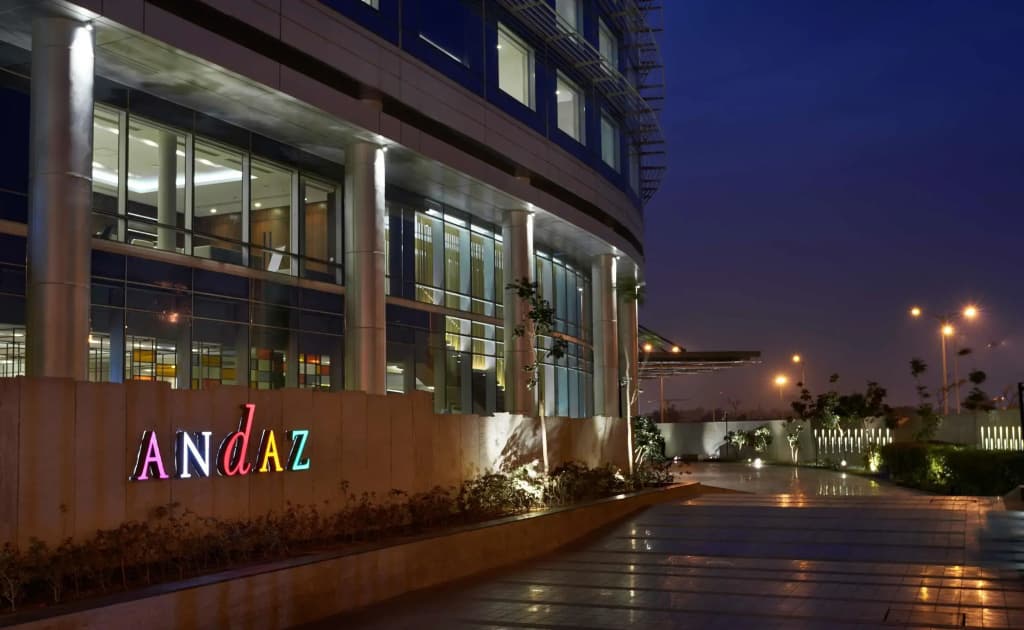 Andaz Delhi, by Hyatt - Нью-Дели