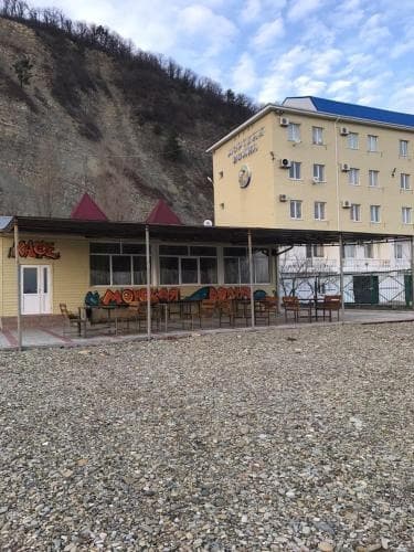 Hotel Morskaya Volna - Лермонтово