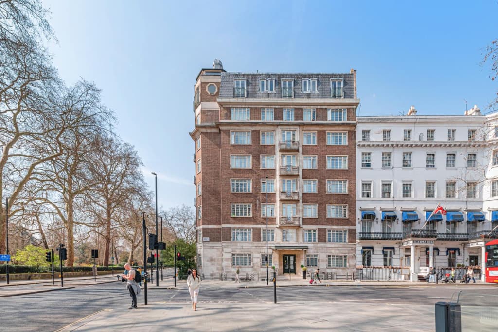 Fountain House - Лондон