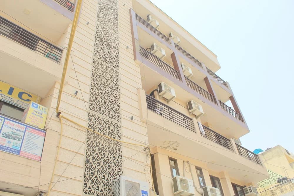 Hotel South Delhi Inn - Нью-Дели