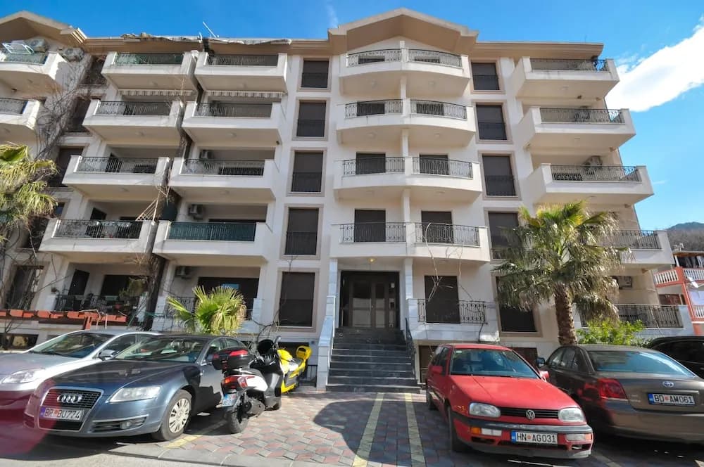 Apartments Maini - Будва