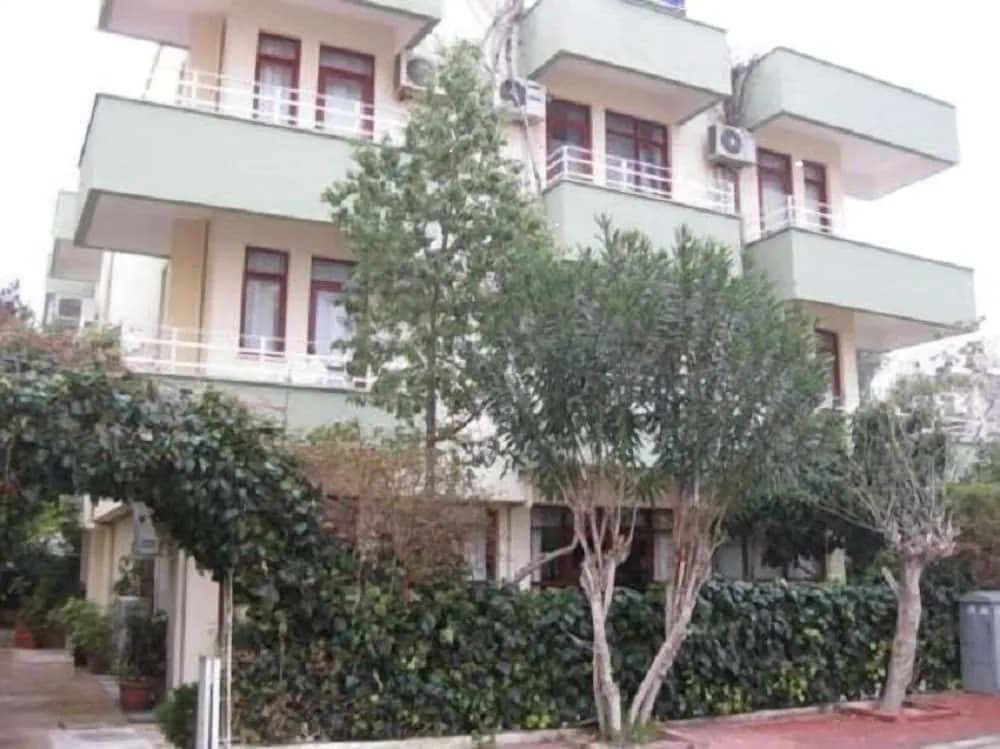 Villa Begumhan Pansiyon - Анталья