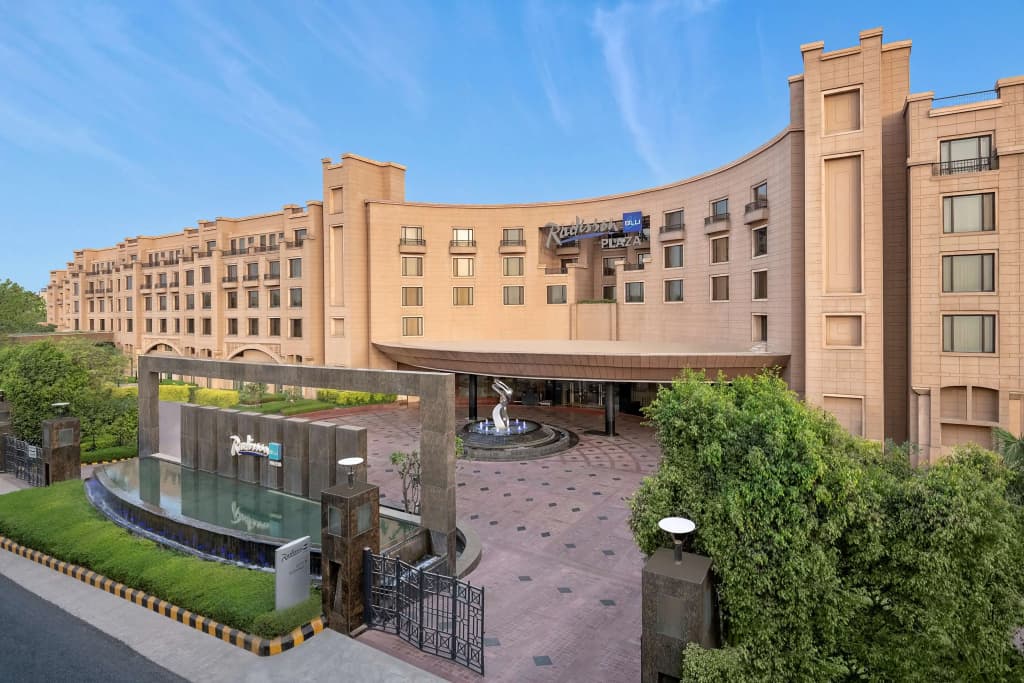 Radisson Blu Plaza Delhi Airport - Нью-Дели