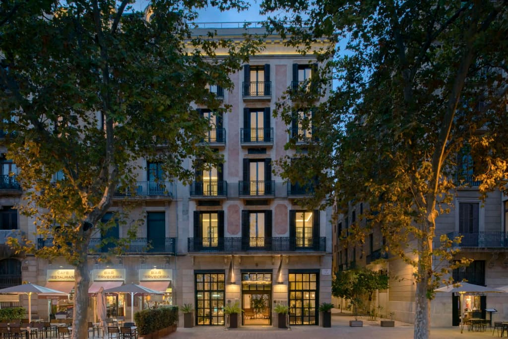 Serras Barcelona - Барселона