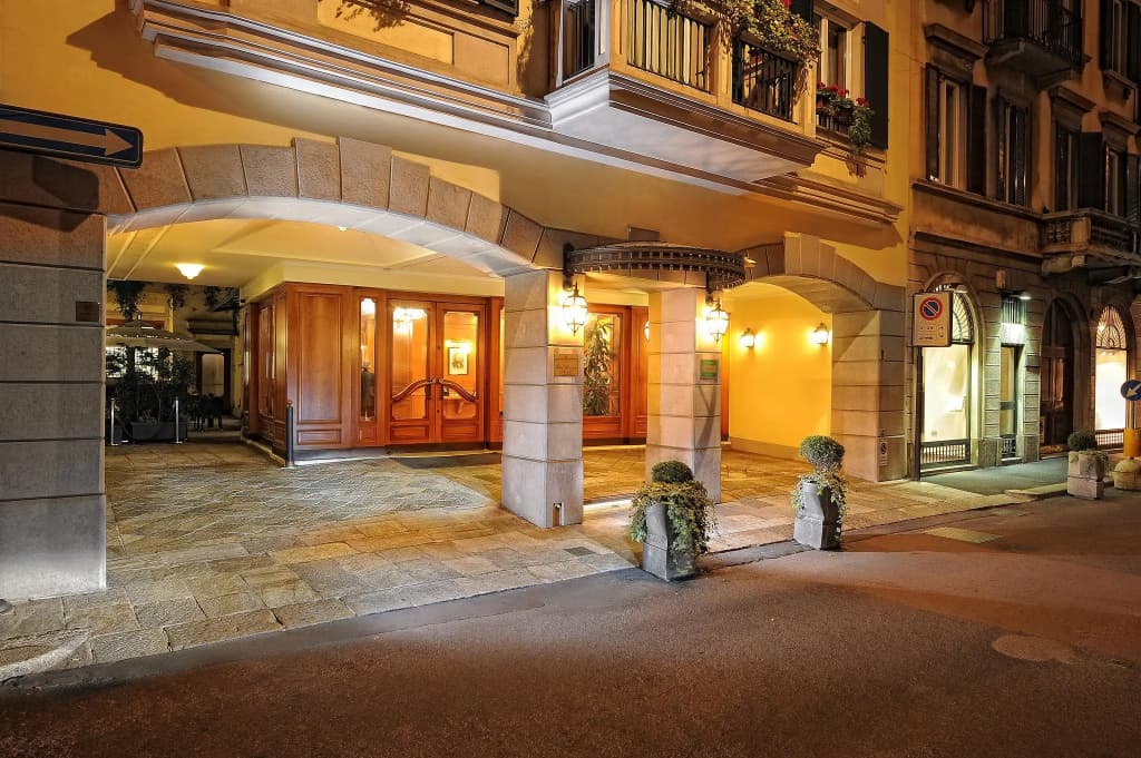Hotel Manzoni - Милан