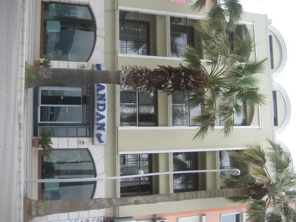 Candan Beach Hotel - Мармарис