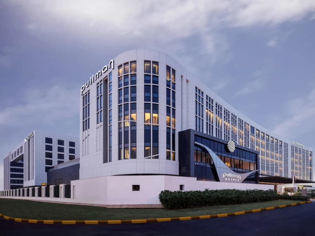 Pullman New Delhi Aerocity Hotel - Нью-Дели