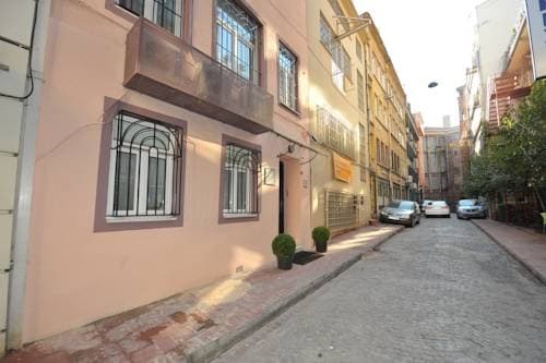 Finch Apartments - Стамбул