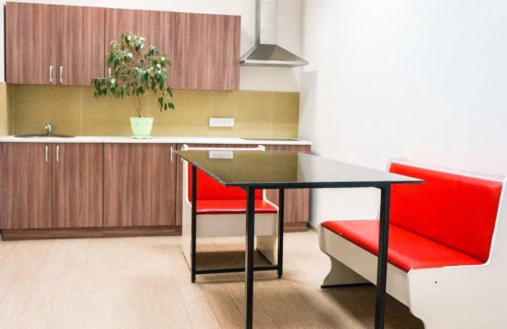 Alye Parusa Hostel - Томск