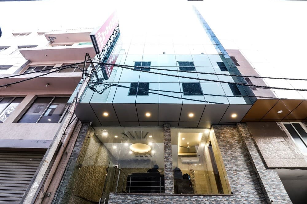 Hotel Krone Delhi - Нью-Дели