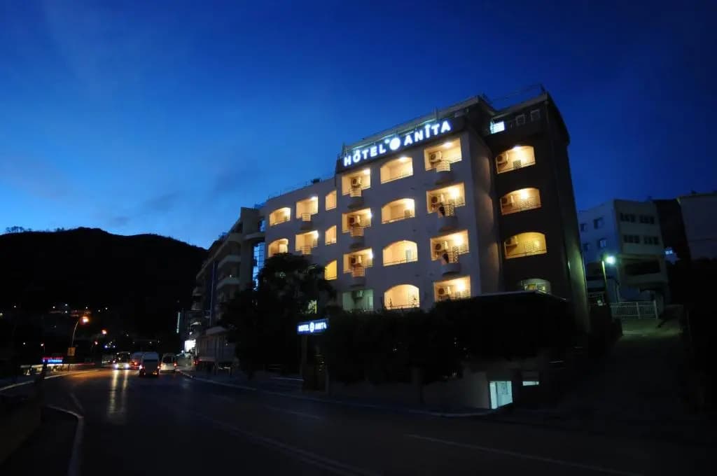 Hotel Anita - Бечичи