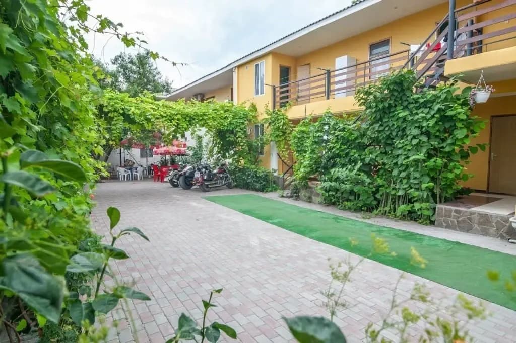 Cha-Cha Guest House - Феодосия