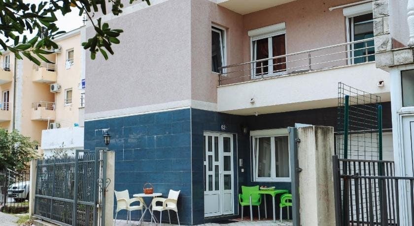 Zodiac Apartments - Будва