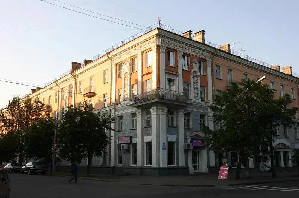 Апартаменты Газон 3/1 - Великий Новгород