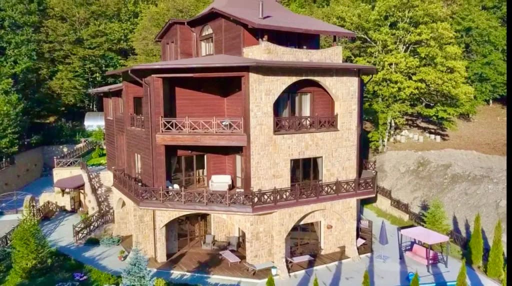 Вилла на Красной Поляне - Красная Поляна