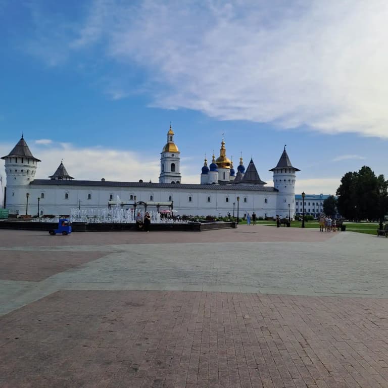 Квартира Уютная с Видом на Иртыш в Самом Сердце Исторического Центра - Тобольск