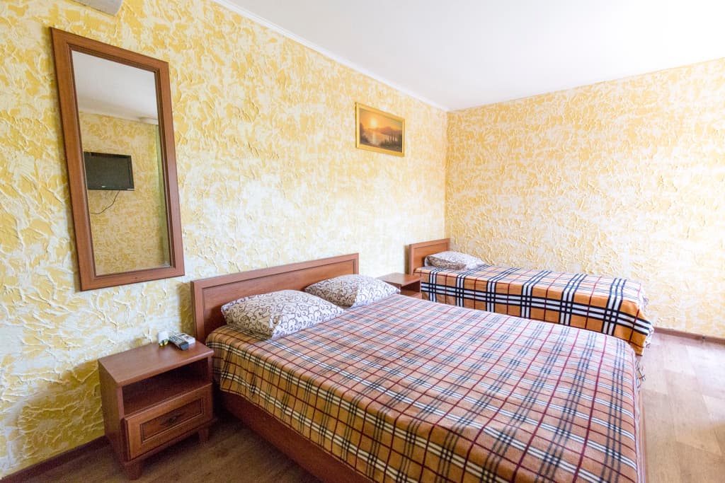 U Yudzhina Guest House - Феодосия