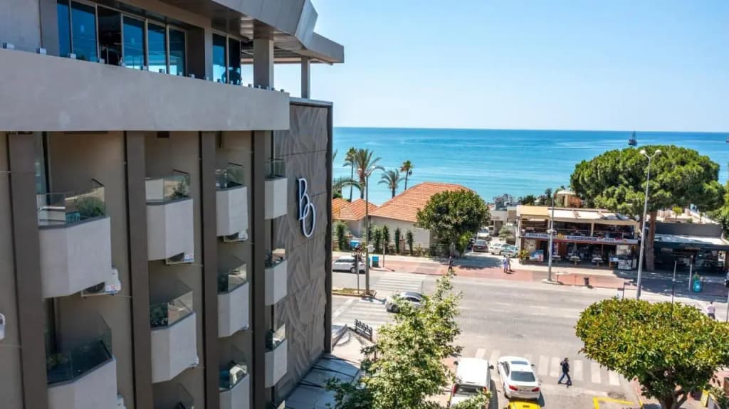 Büyük Hotel - Аланья