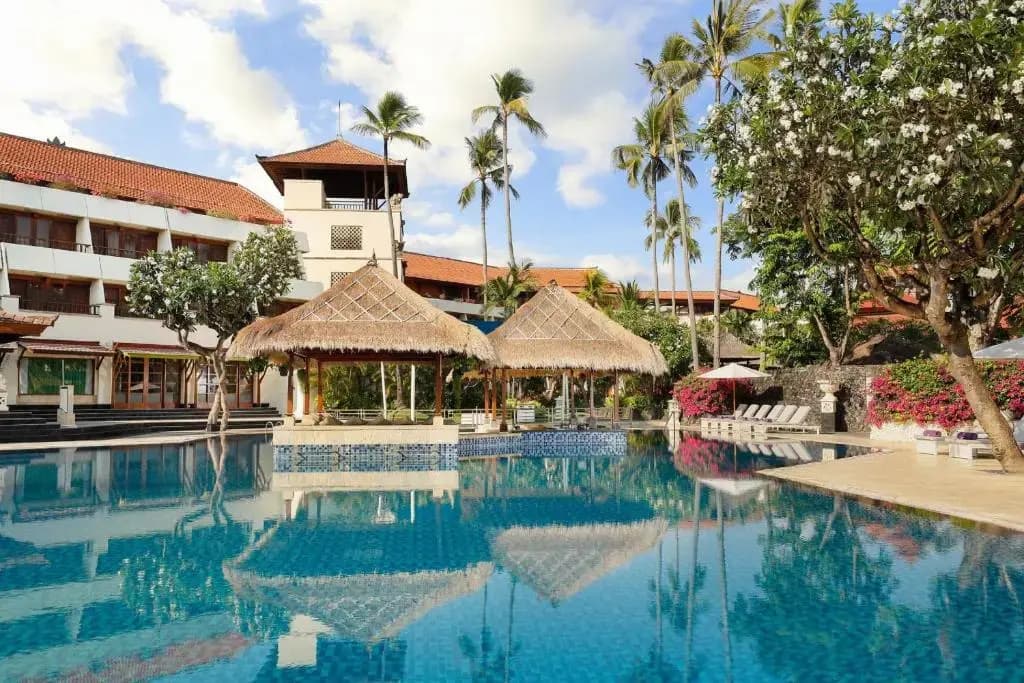 Nusa Dua Beach Hotel and Spa - Нуса-Дуа