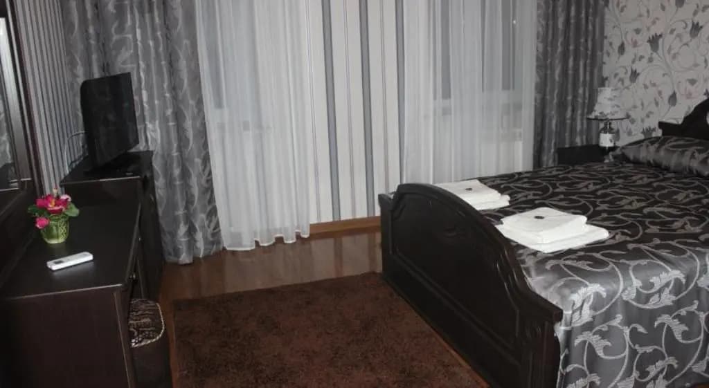 Kavkaz Hotel - Ессентуки
