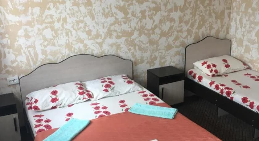 Hotel Tri Bogatyrya - Лермонтово
