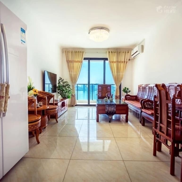 Sanya Sea View Holiday Apartment - Санья