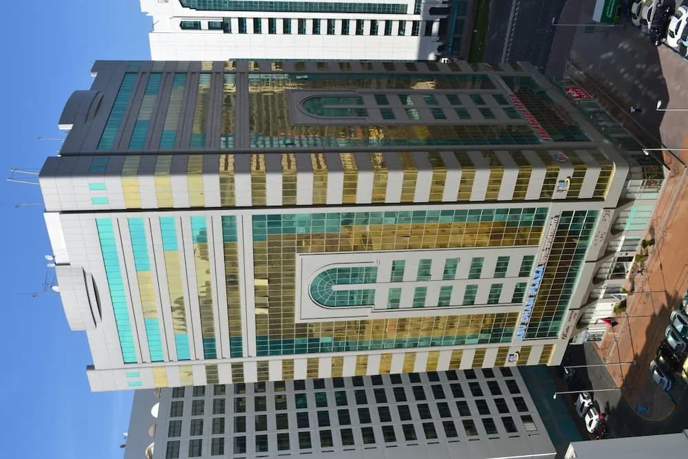 Abu Dhabi Plaza Hotel Apartments - Абу-Даби