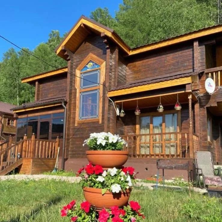 Kottedzh U Petrovny Guest House - Озеро Байкал