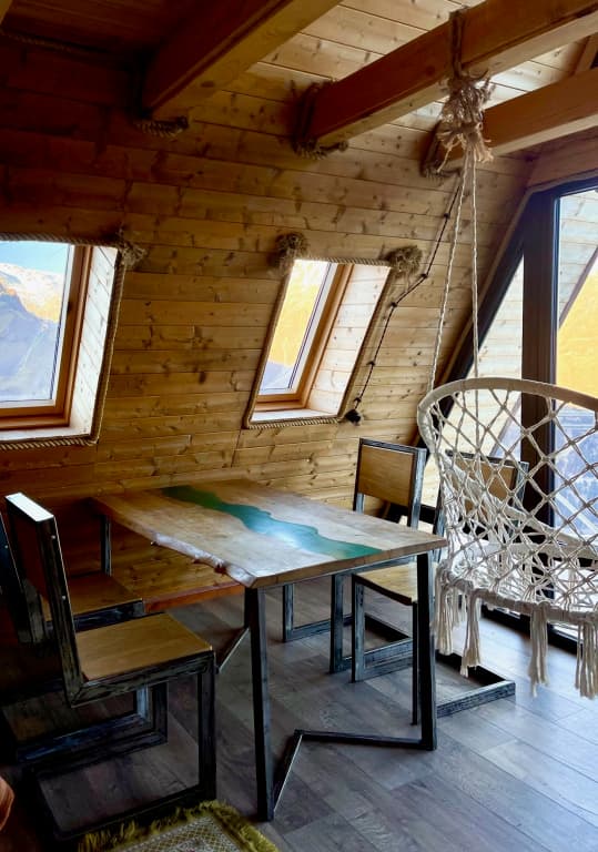 Moonhouse Guest House - Поляна Чегет