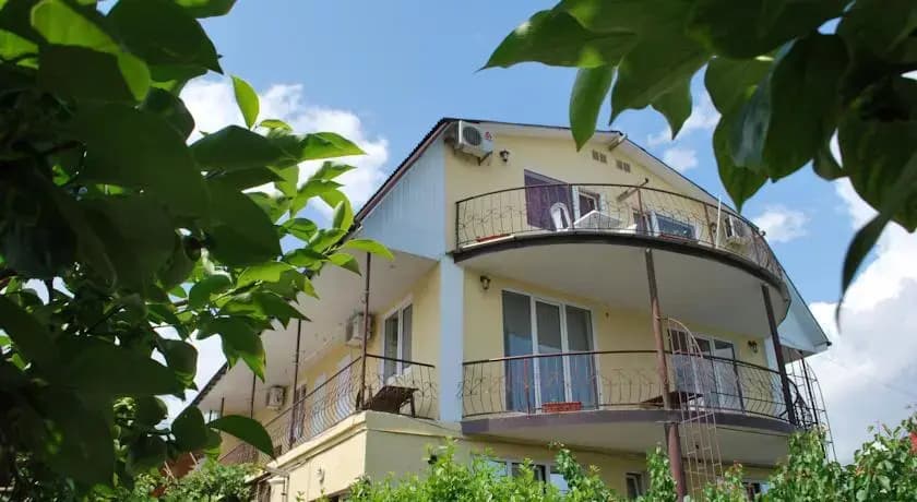 Guest House Antarius - Алушта