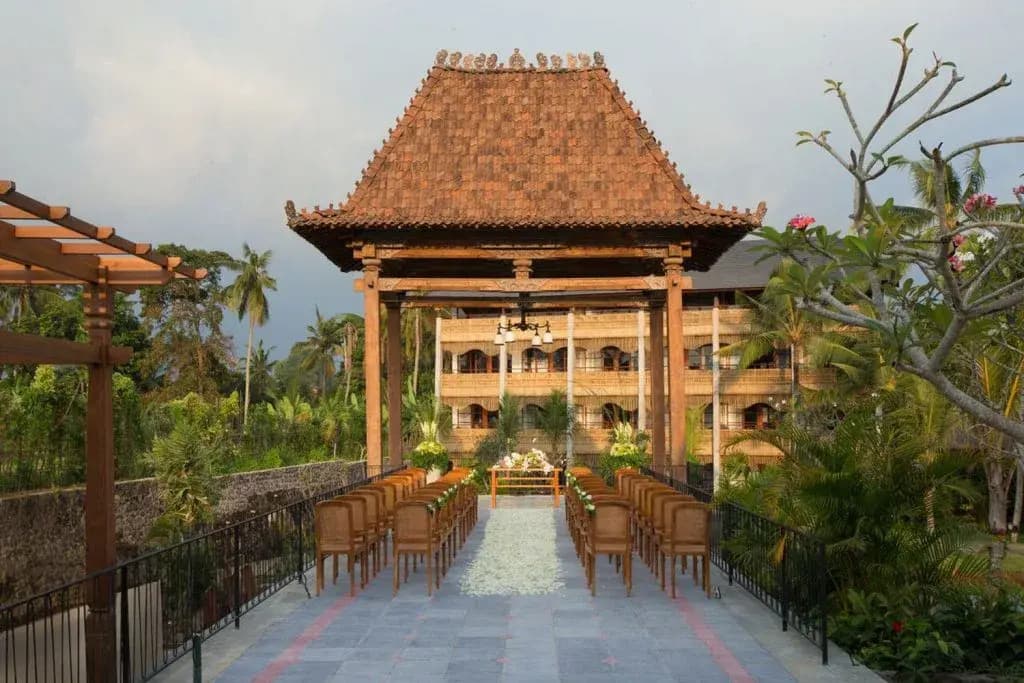 Отель Alaya Resort Ubud - Убуд